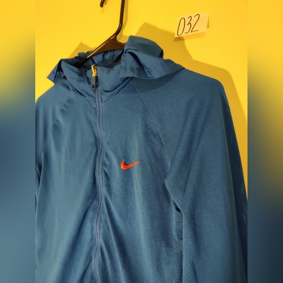 Reversible Nike windbreaker - Picture 5 of 7